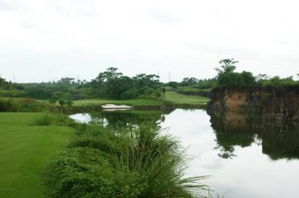 Sân golf Dragon Ridge